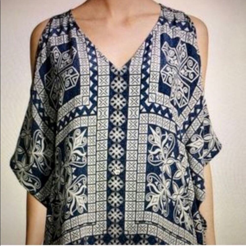 Tolani Women's XS Oversized 100% Silk Cold Shoulder Caftan Blouse